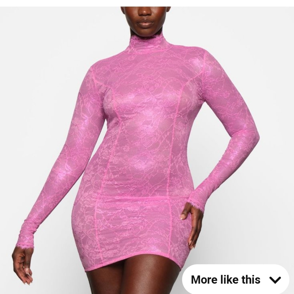 XL Skims NWT Lace dress mock neck